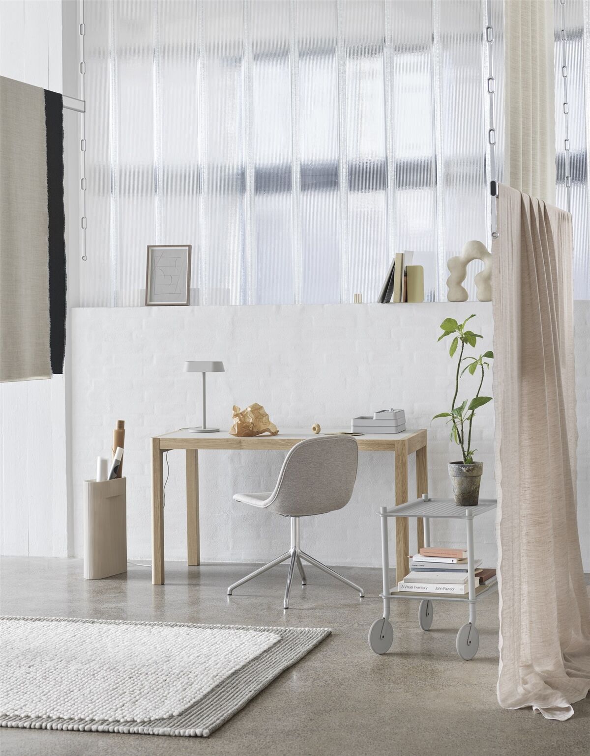 Werkplaatsbureau Warm Grijs Linoleum/Eiken