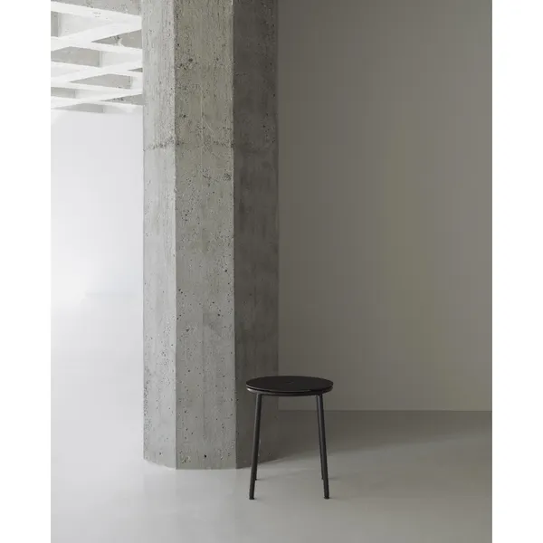 Circa Stool Black/Black Aluminium