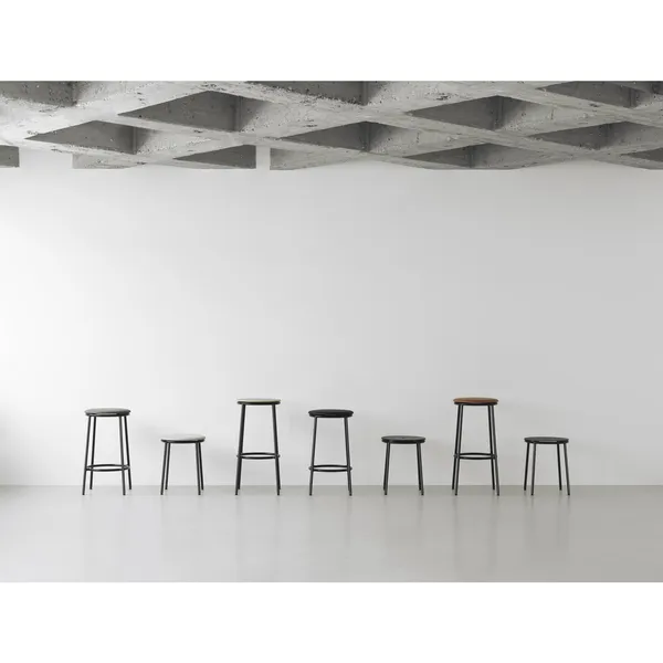 Circa Stool Black/Black Aluminium