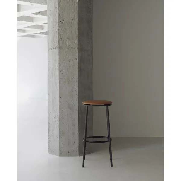 Circa Bar Stool H75 Leather Upholstered Black/Brandy Leather 41574