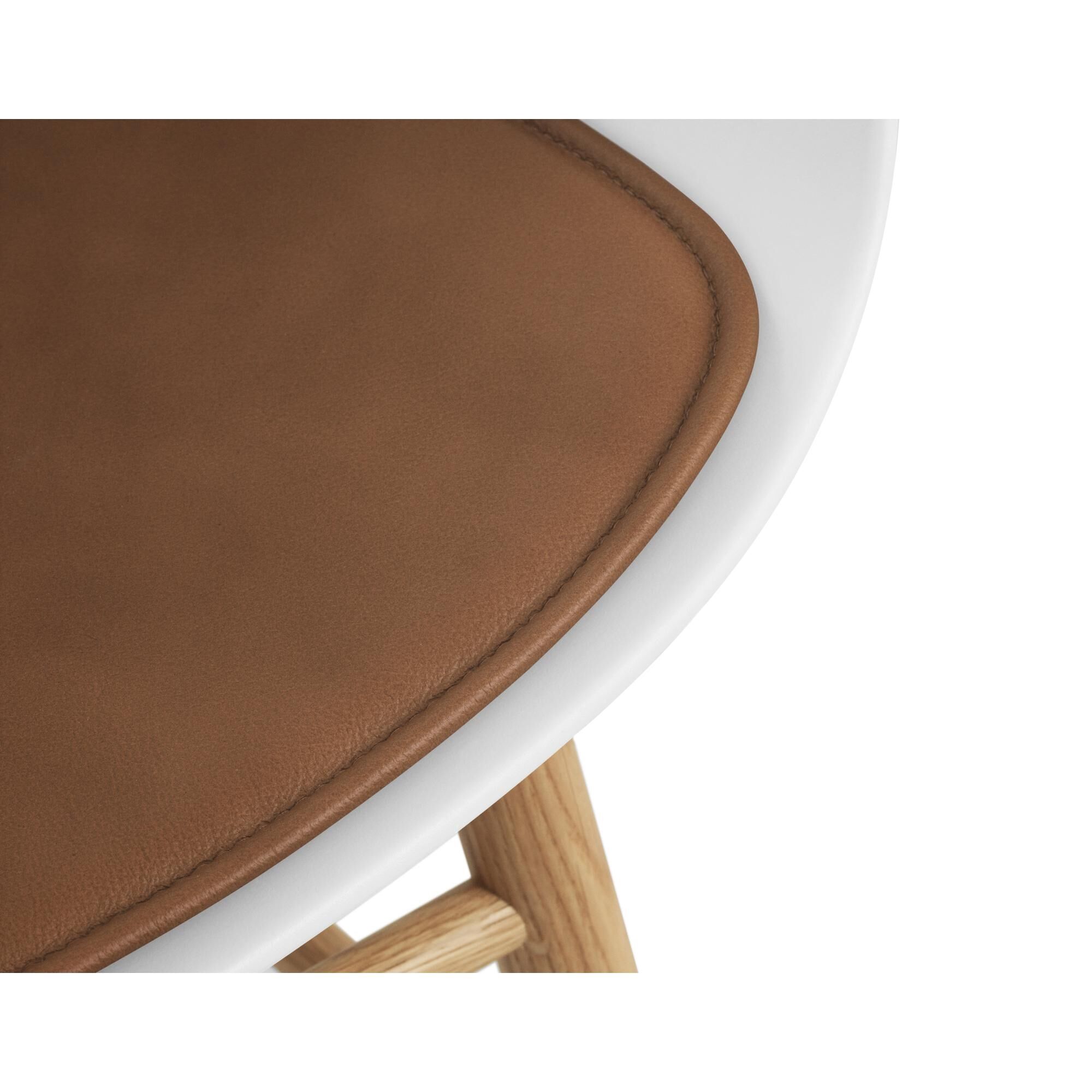 Form Sittepute Brandy Skinn