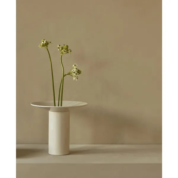 Hana Vase H26 Ashen