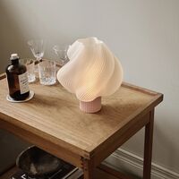 Crème Atelier Soft Serve Regular Table Lamp Wild Strawberry