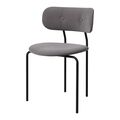 Legs in Matt Black / Upholstery in Sunday 025