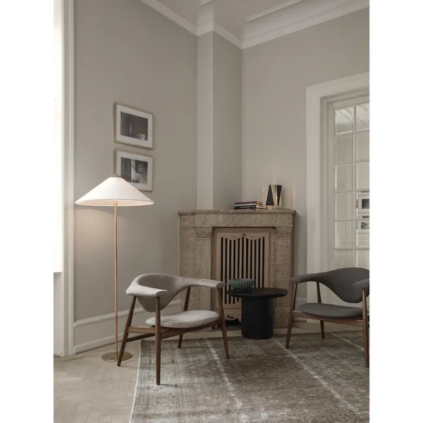 Masculo Dining Chair Upholstered In Eero Special FR 106 With Legs In Walnut