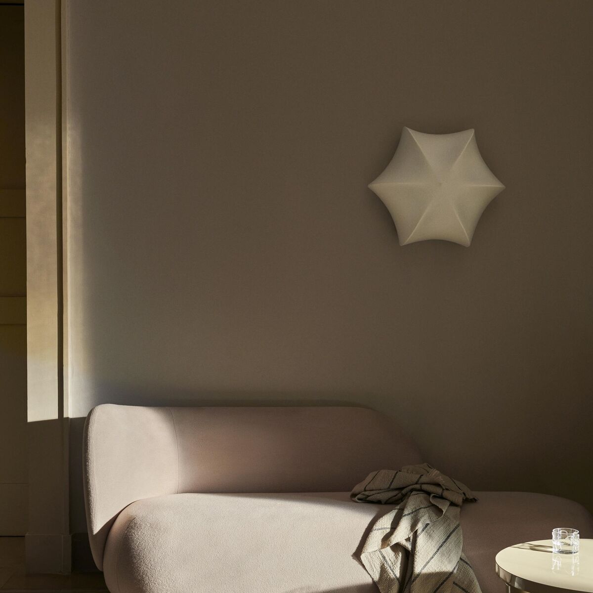 Poem Wandlampe Ø36 Weiß/Kaschmir