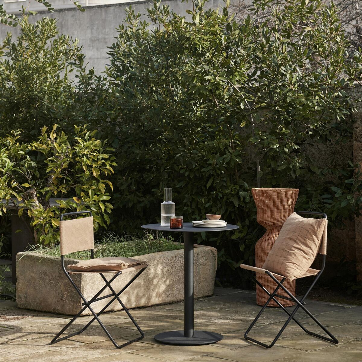 Pond Coffee Table Black