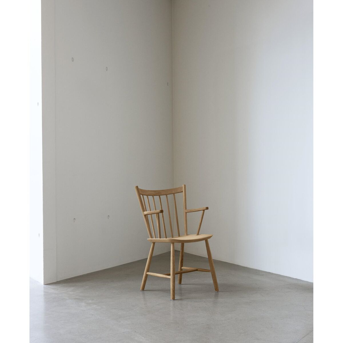 J42 Dining Chair Warm