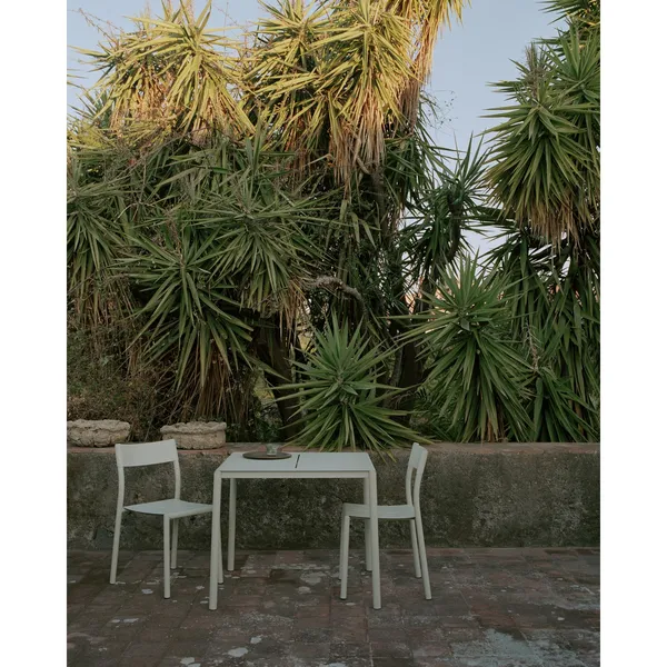 May Outdoor Table 85x85 Light Gray