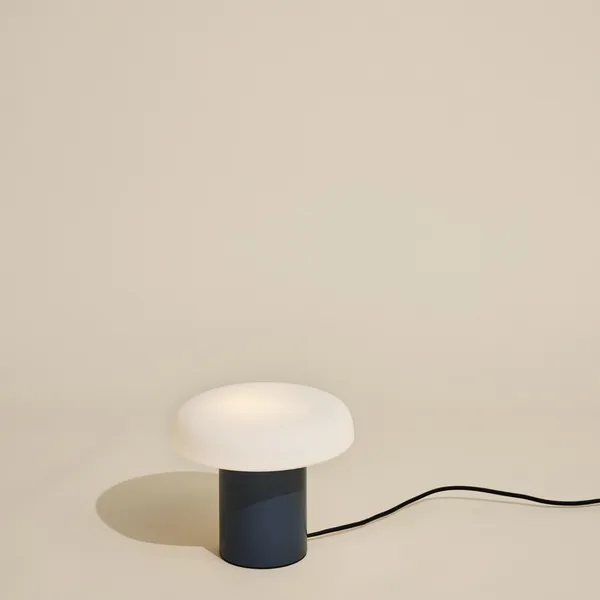 Ateliers Bordlampe Mørkeblå
