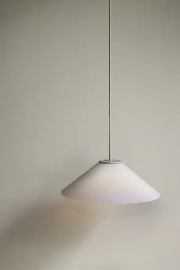 Solid Pendant Sand/ White