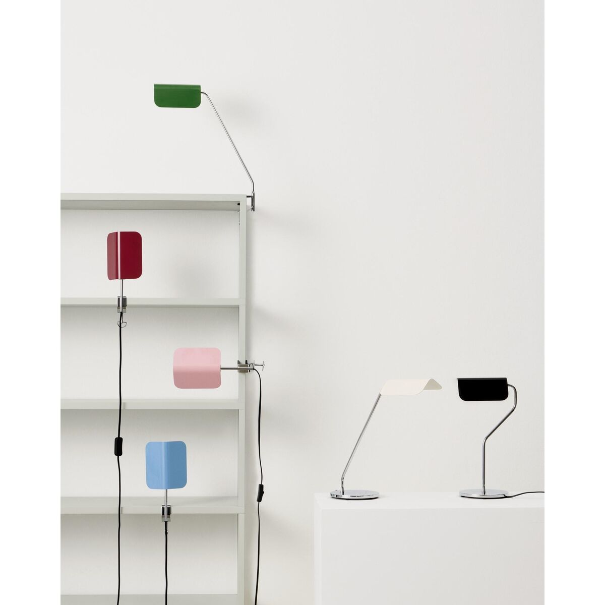 Apex Lámpara de Pared con Clip Blanco Ostra