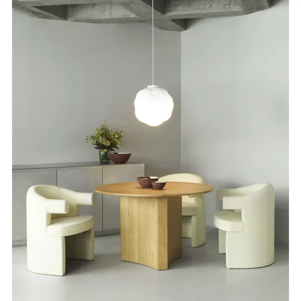 Bow Dining Table Oak