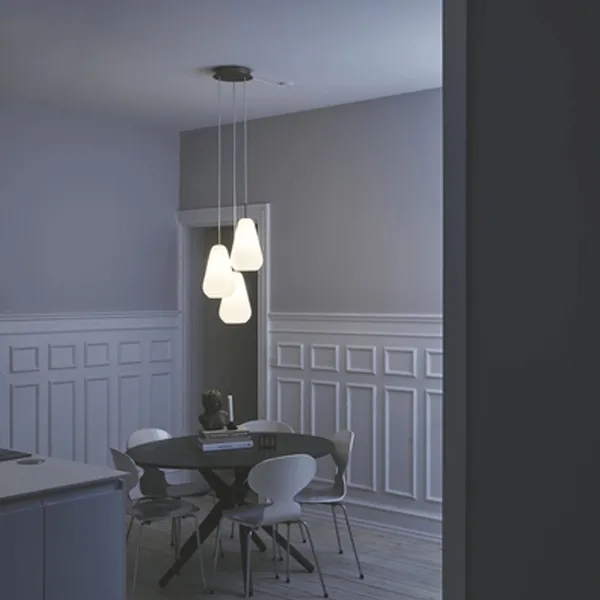 Anoli 3 Pendelleuchte in Opal