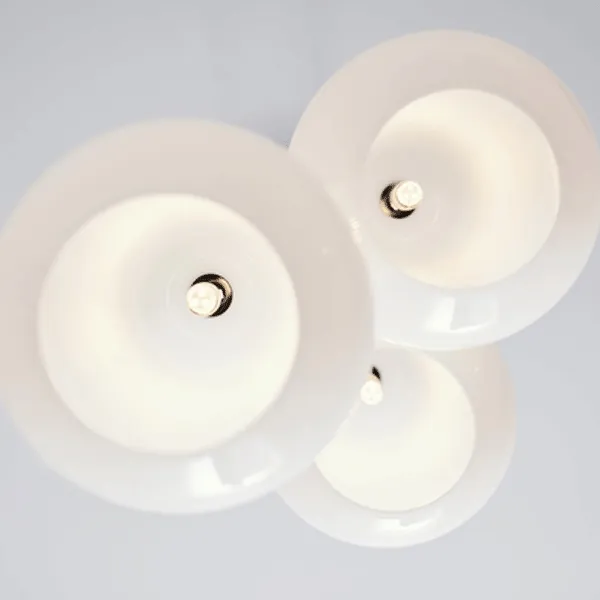 Anoli 3 Pendelleuchte in Opal