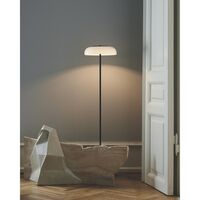Blossi Gulvlampe Sort/ Opal Hvit