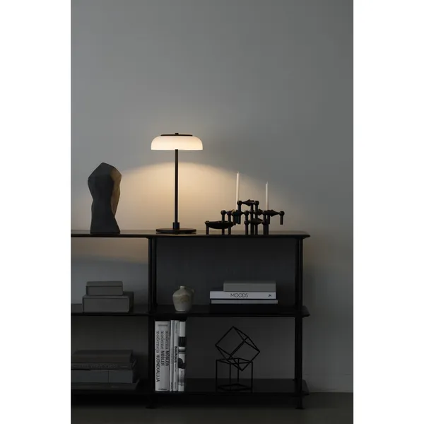 Blossi Table Lamp Black & Opal