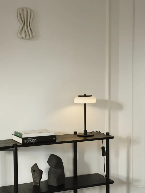 Blossi Bordlampe Lille Sort/Opal