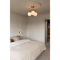 Miira 3 Runder Pendelleuchte Messing/ Opal