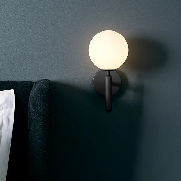 Miira Wandlampe Opalweiß