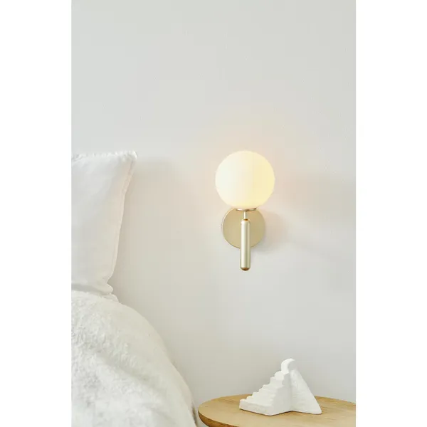 Miira Wandlampe Messing/ Opalweiß