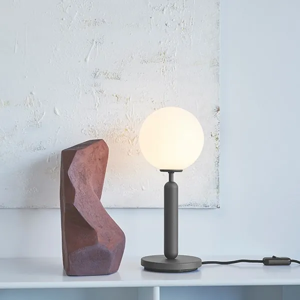Miira Tischlampe Opalweiß