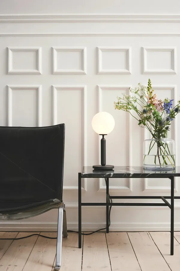 Miira Bordlampe Opal Hvid