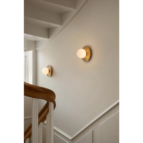Liila Muuse Wall/ Ceiling Light Small Nordic Gold/Opal