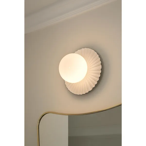Liila Muuse Wall/ Ceiling Light Small White/Opal
