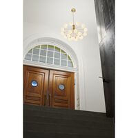 Apiales 18 Lysekrone Messing og Opal Glas