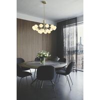 Apiales 18 Lysekrone Messing og Opal Glas