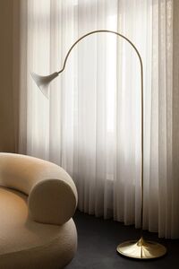 Petalii Gulvlampe Hvid/Poleret Messing