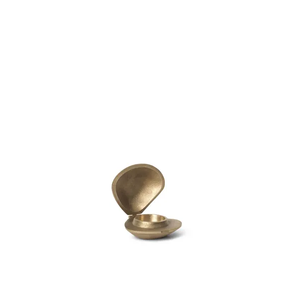 Clam Candlestick Brass