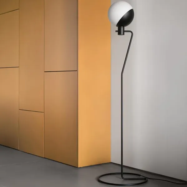 Baluna Gulvlampe Sort