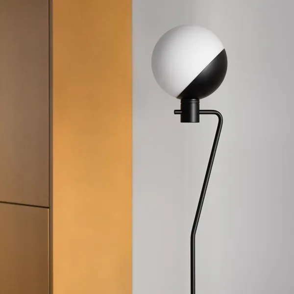 Baluna Gulvlampe Sort