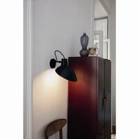 VV Cinquanta Væglampe Messing/Sort med Switch