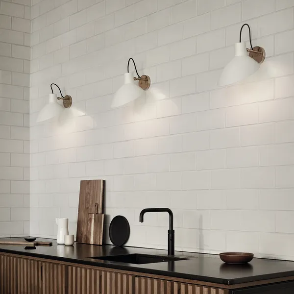 VV Cinquanta Wall Light Brass/White w/switch