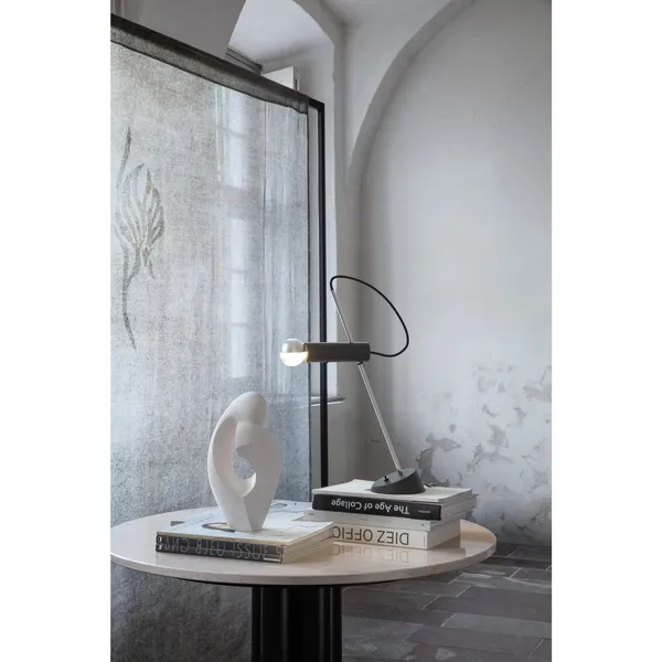 Model 566 Bordlampe Sort