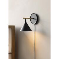 Cast Sconce Wall Lamp M. Diffuser Black