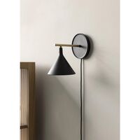 Cast Sconce Wall Lamp M. Diffuser Black