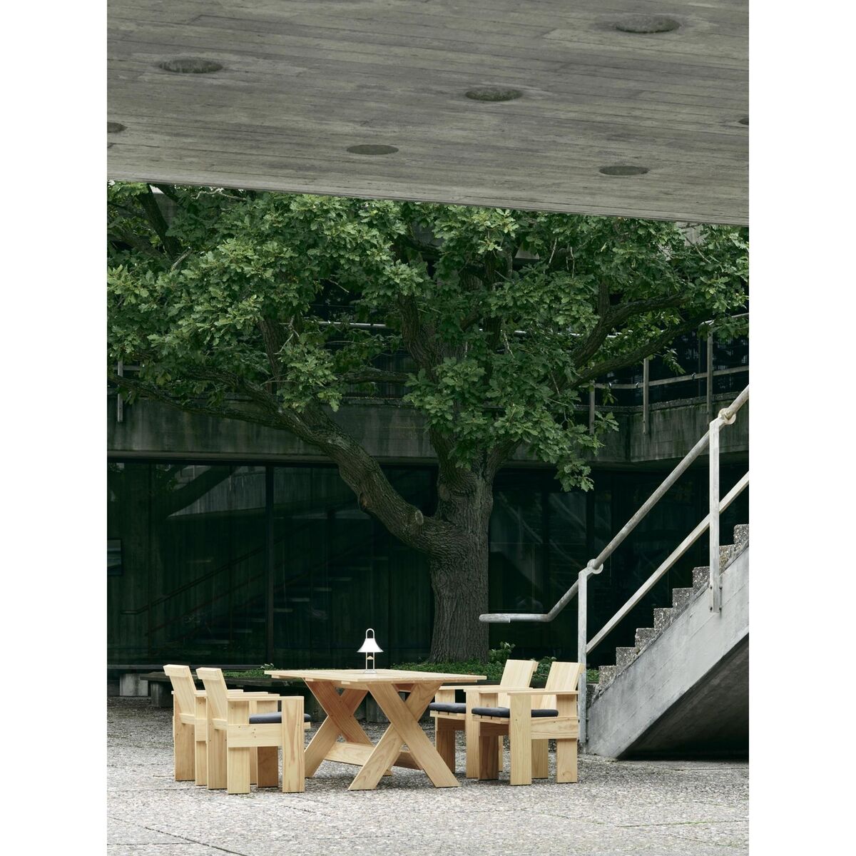 Crate Dining Eettafel L230 Ijzerrood