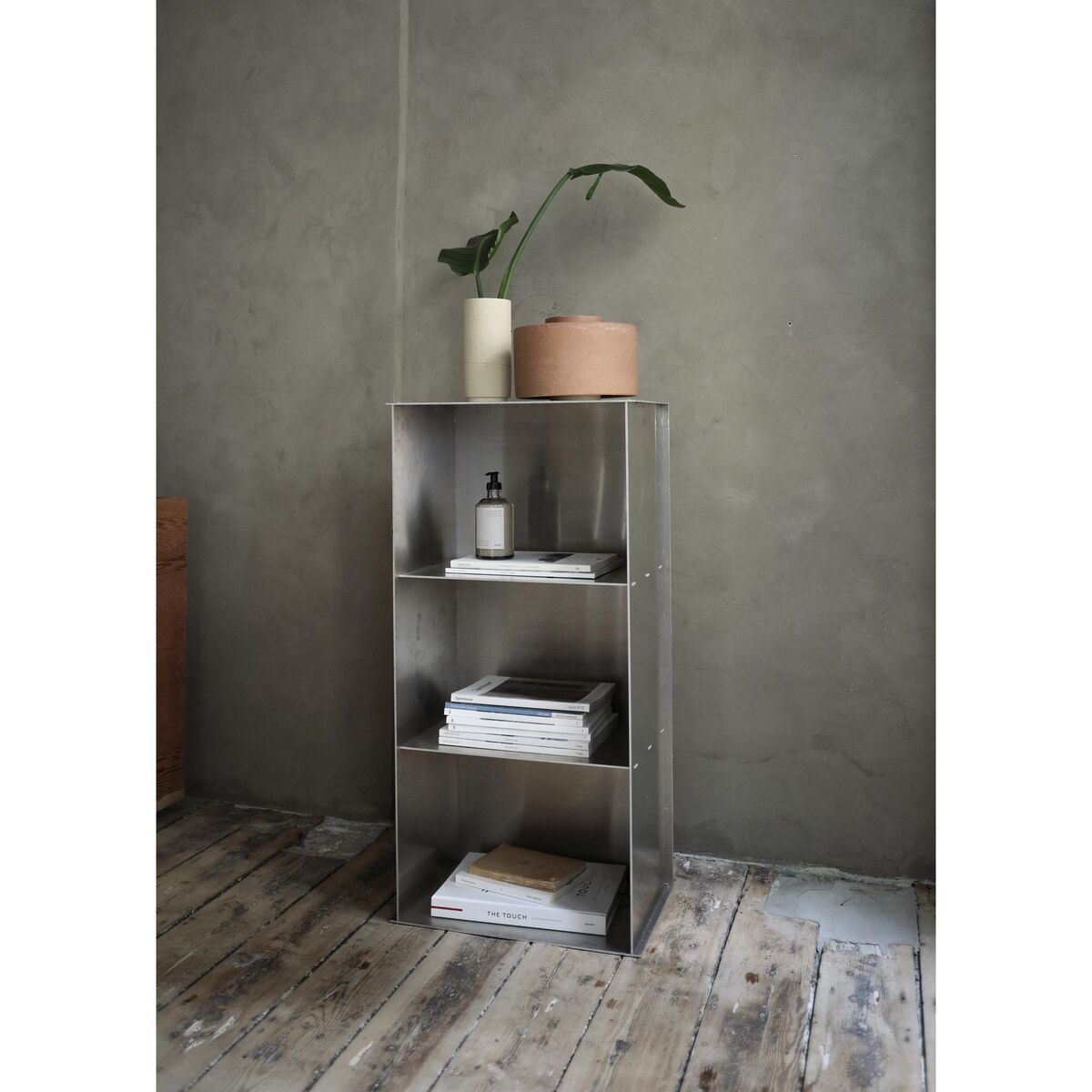 Rivet Cabinet Aluminium