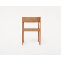 Silla de Comedor 01 con Reposabrazos en Marrón Cálido