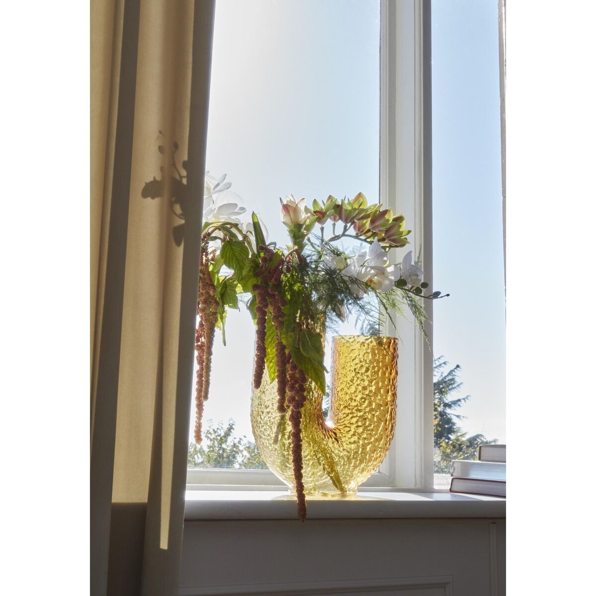 ARURA Hohe Vase Bernstein