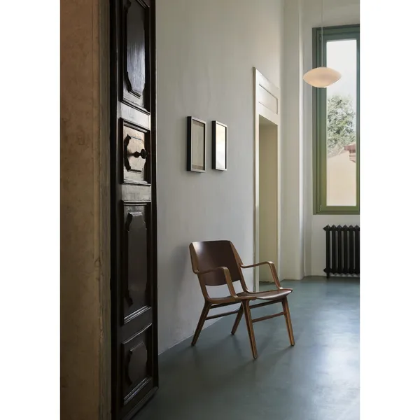 AX HM11 Sessel mit Armlehnen Walnuss/ Lackierte Eiche