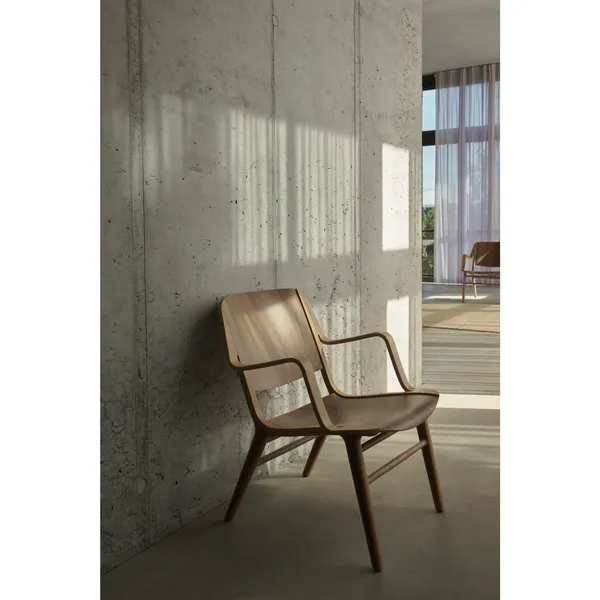 AX HM11 Sessel mit Armlehnen Walnuss/ Lackierte Eiche