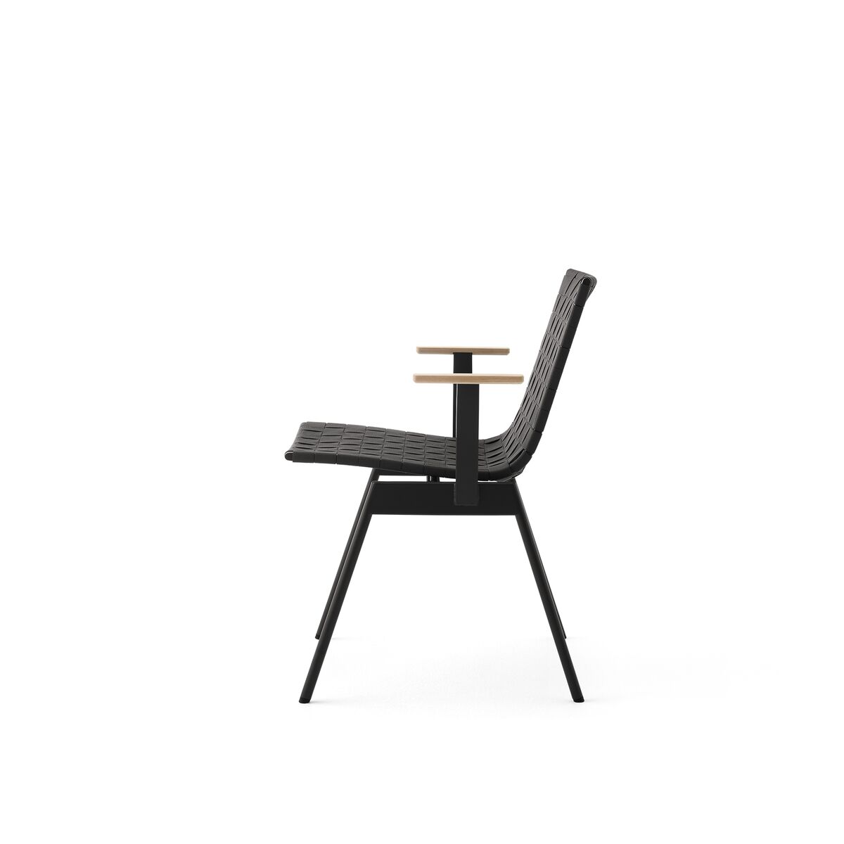 Ville AV34 Outdoor-Stuhl mit Armlehne, Warmes Schwarz