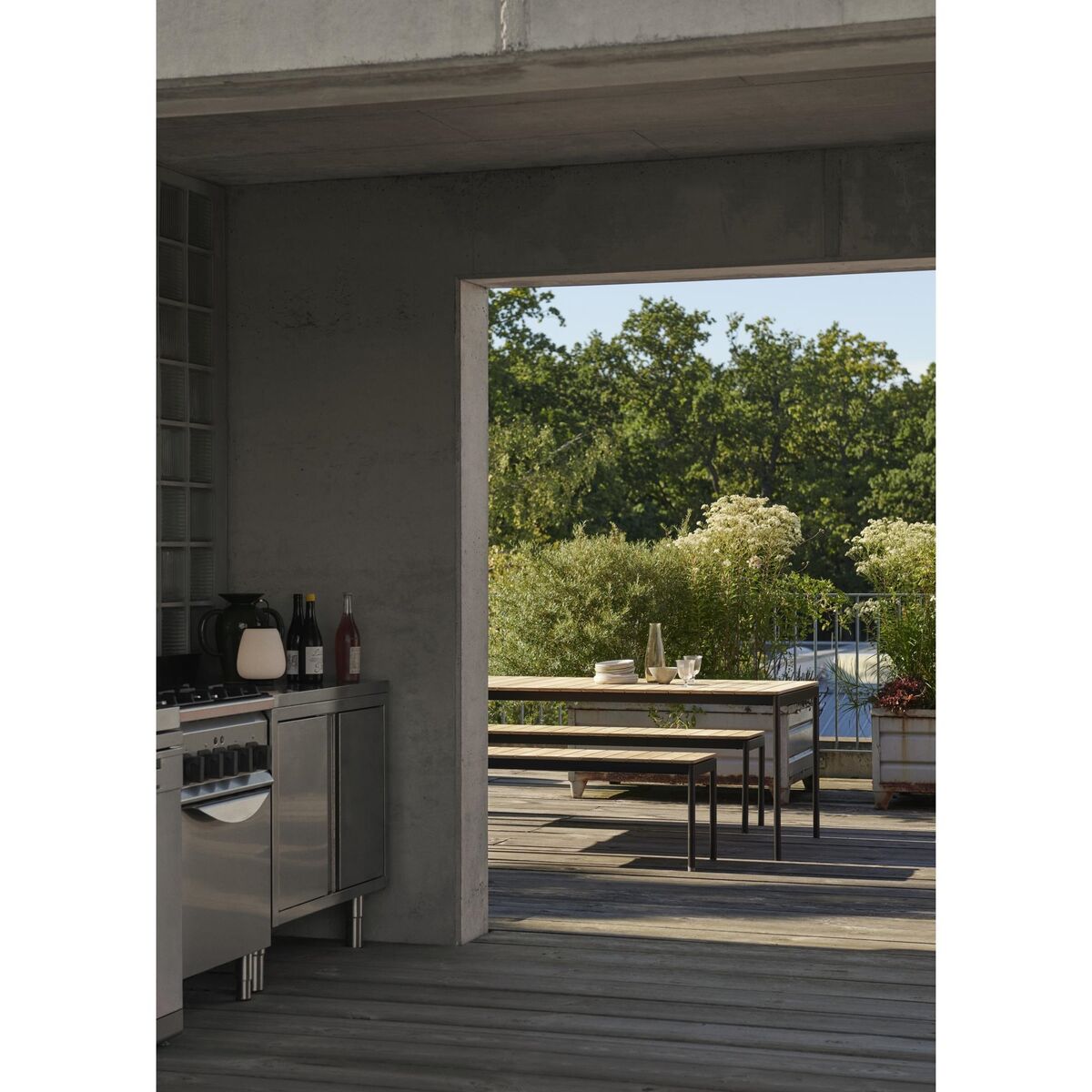 Ville AV26 Outdoor Dining Table Large 220x90 Warm Black