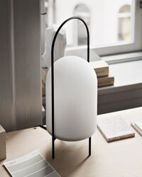 Ghost Bordlampe Sort