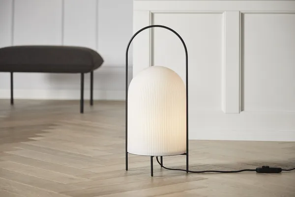 Lampadaire Ghost Noir
